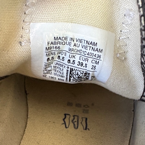 Converse Classic Black and White Low-Tops - Picture 10 of 11